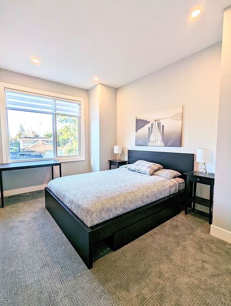 Calgary 4 bedrooms Room For Rent for rent. Property photo: 734616-3