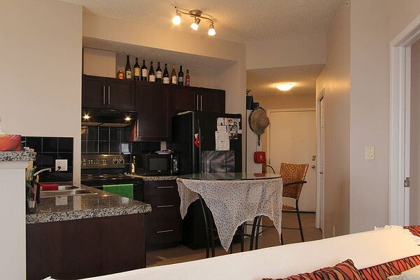 Calgary 1 bedroom Room For Rent for rent. Property photo: 734995-3
