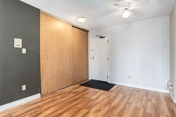 Calgary 2 bedrooms Condo Unit for rent. Property photo: 73502-3