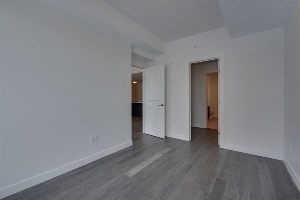 Edmonton 1 bedroom Condo Unit for rent. Property photo: 735232-3