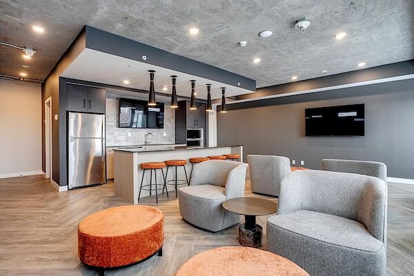 Edmonton 1 bedrooms Apartment for rent. Property photo: 735301-2