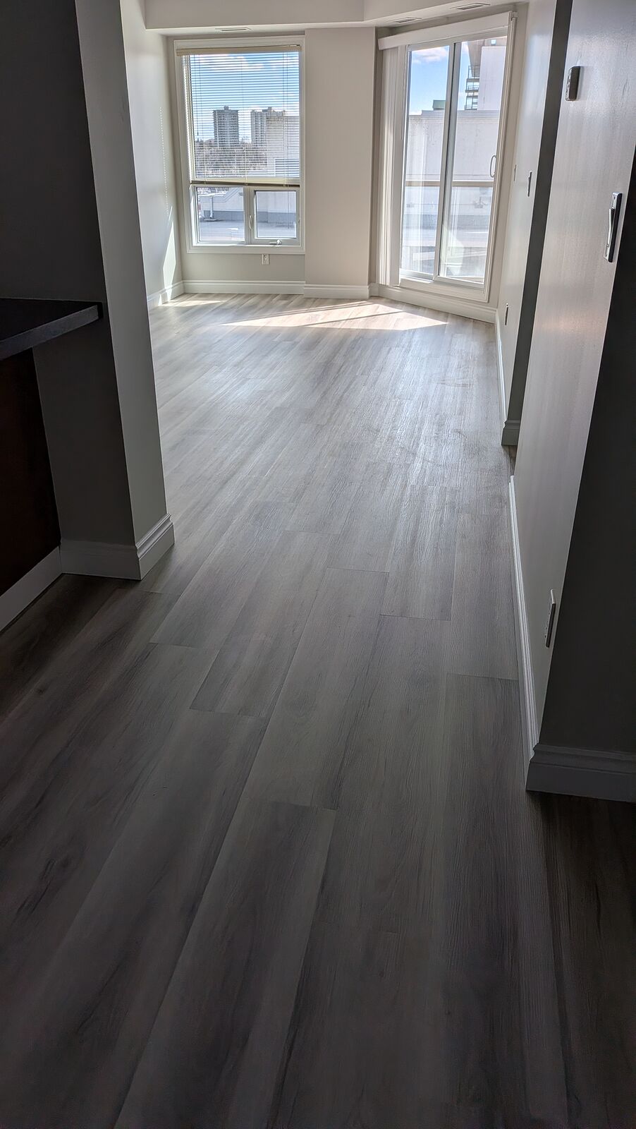 Edmonton 2 bedrooms Condo Unit for rent. Property photo: 735337-1