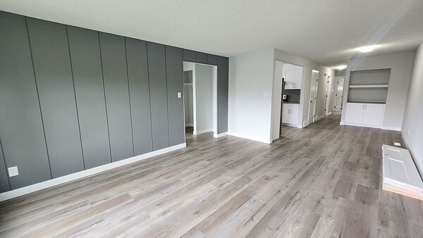 Calgary 3 bedrooms Duplex for rent. Property photo: 735764-2