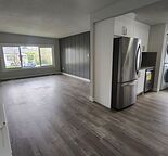 Newly renovated 3bd 1 bth upper floor of duplex