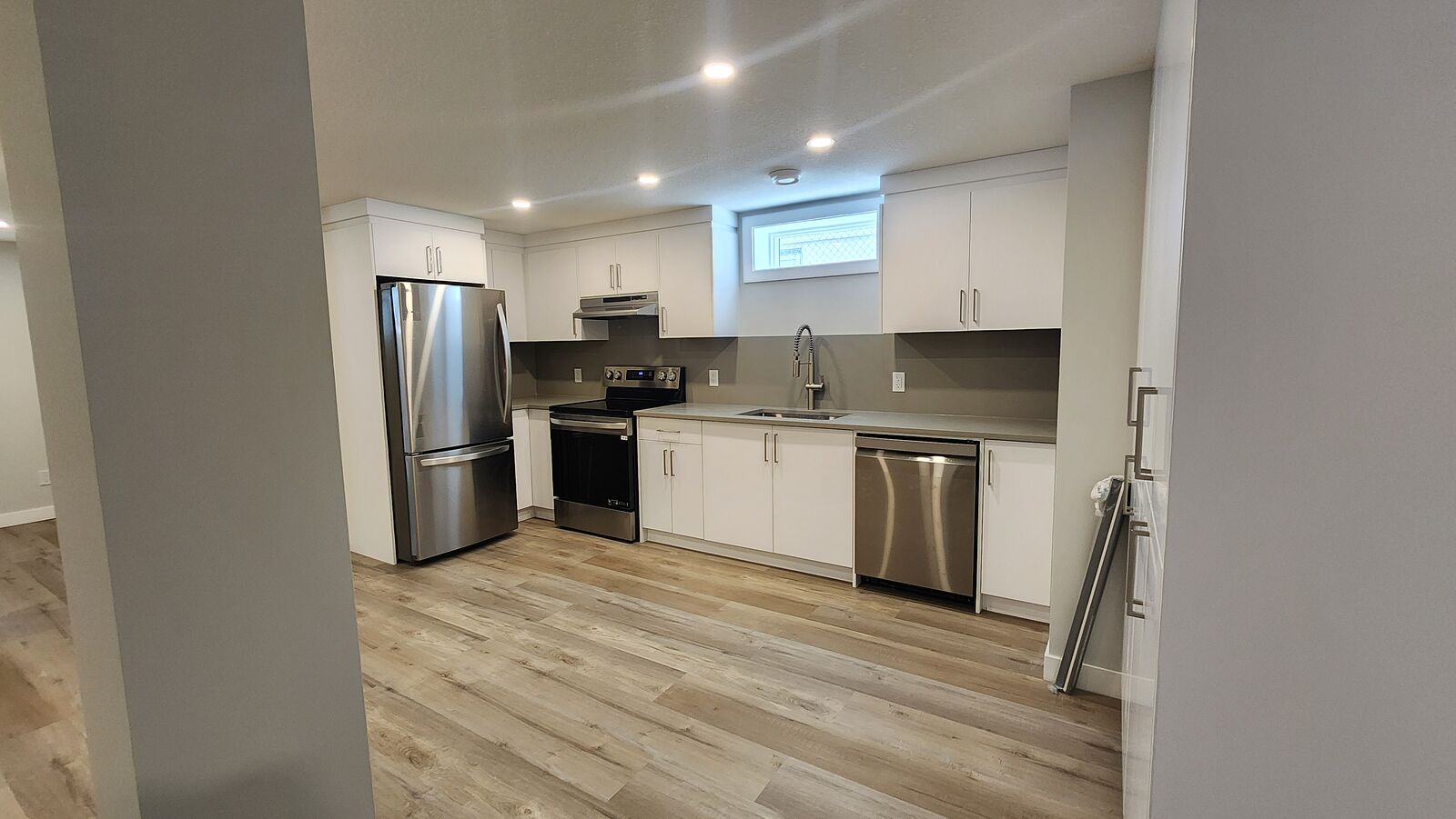 Calgary 2 bedrooms Duplex for rent. Property photo: 736086-1