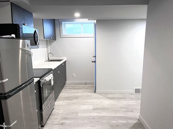 Calgary 1 bedroom Basement for rent. Property photo: 736087-3