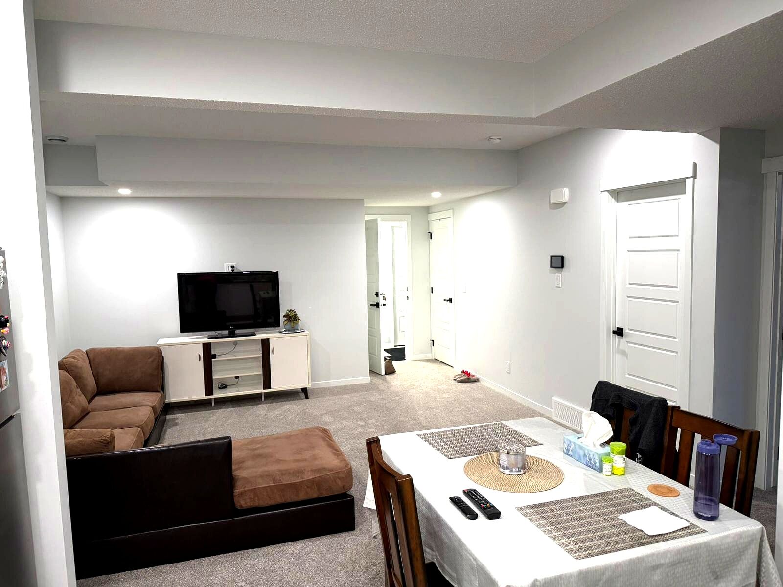 Calgary 1 bedroom Room For Rent for rent. Property photo: 736125-1