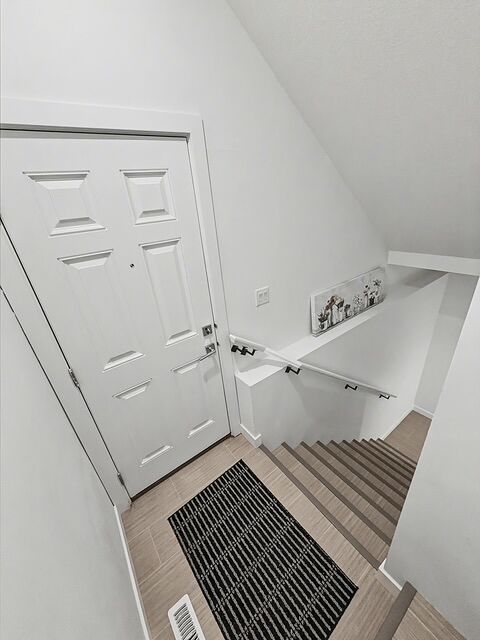 Calgary 1 + Den bedrooms Basement for rent. Property photo: 736172-1