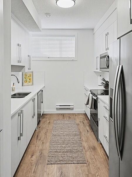Calgary 1 + Den bedrooms Basement for rent. Property photo: 736172-3