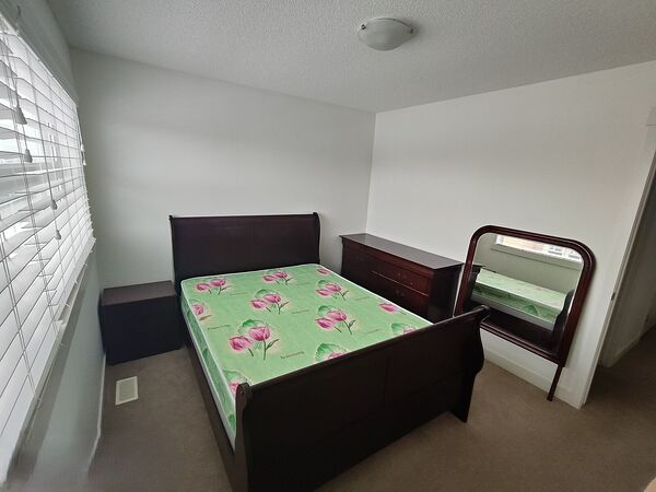 Calgary 2 bedrooms Room For Rent for rent. Property photo: 736320-2