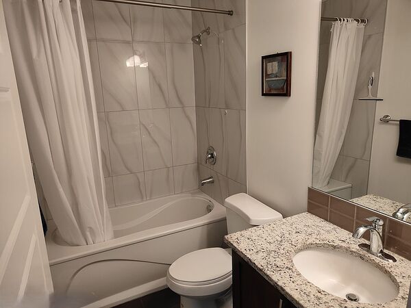 Calgary 2 bedrooms Room For Rent for rent. Property photo: 736320-3