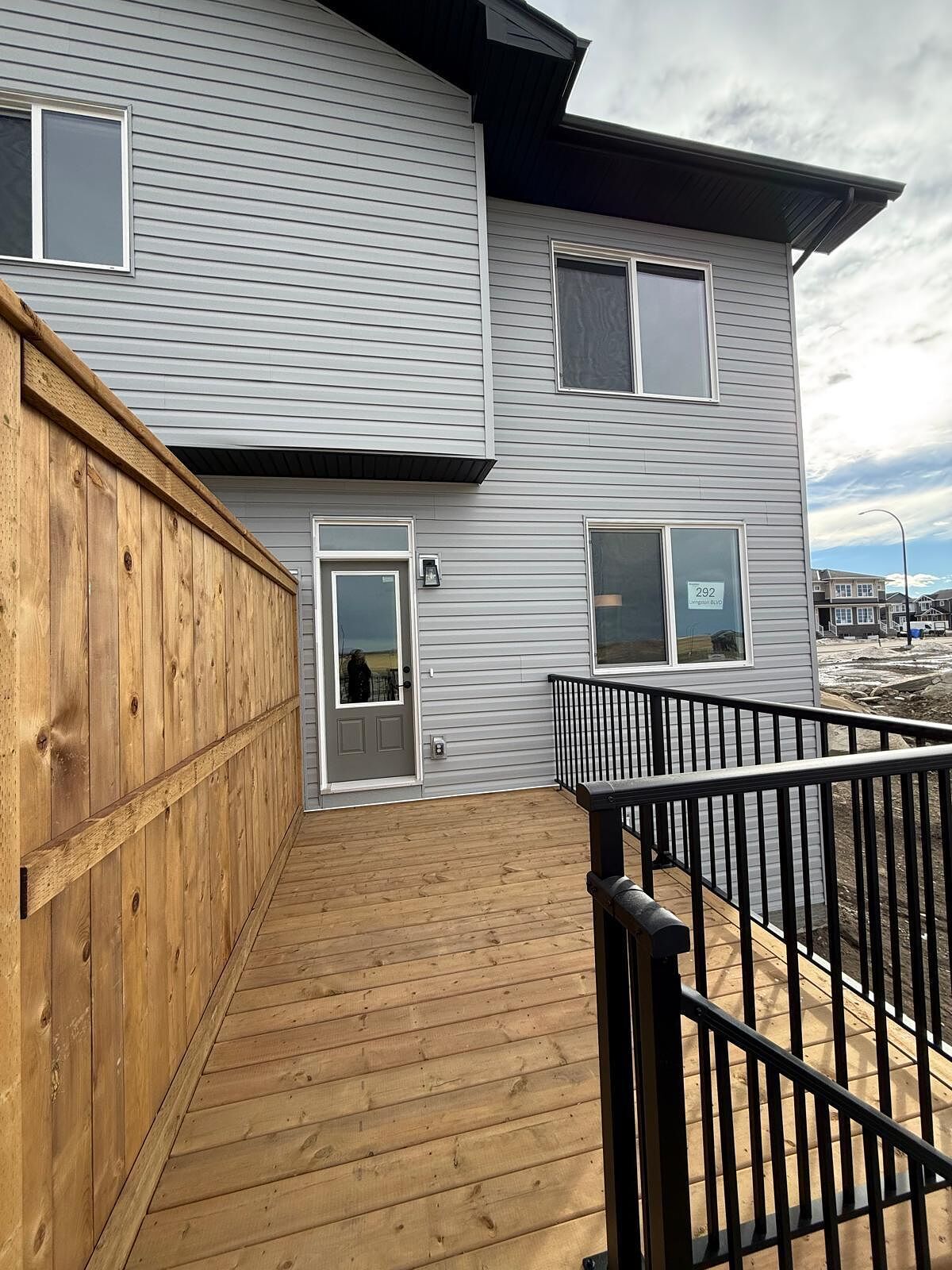 Calgary 2 bedrooms Basement for rent. Property photo: 736348-1
