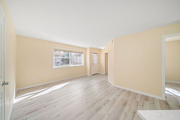 Calgary 2 bedrooms Townhouse for rent. Property photo: 736495-3
