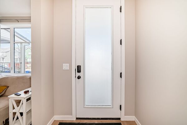 Calgary 3 bedrooms House for rent. Property photo: 736523-2