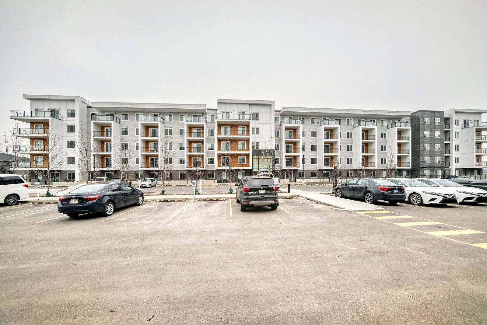 Calgary 2 bedrooms Condo Unit for rent. Property photo: 736605-1