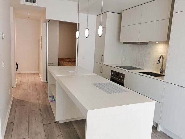 Calgary 1 + Den bedrooms Condo Unit for rent. Property photo: 736703-3