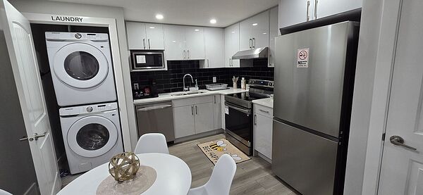 Calgary 2 bedrooms Basement for rent. Property photo: 736762-2