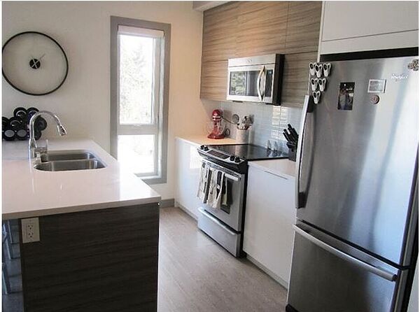Calgary 1 + Den bedrooms Condo Unit for rent. Property photo: 736844-3