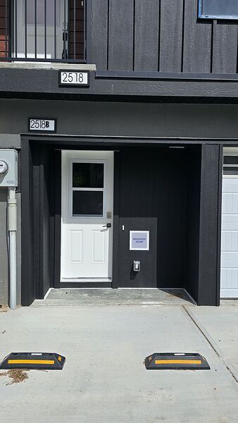 Calgary 1 bedroom Condo Unit for rent. Property photo: 737085-2