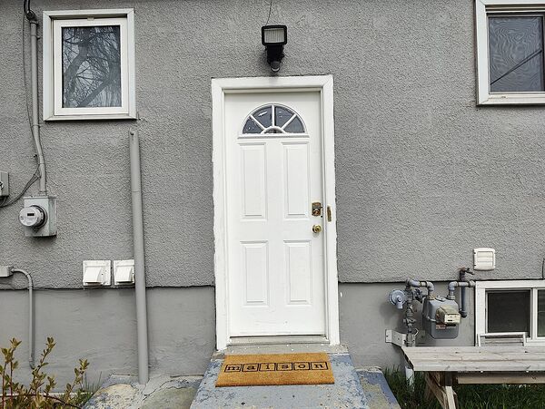 Calgary 1 bedroom Basement for rent. Property photo: 737307-2