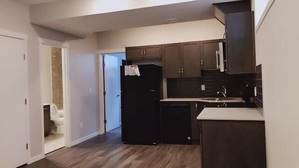 Edmonton 1 bedroom Basement for rent. Property photo: 737330-3