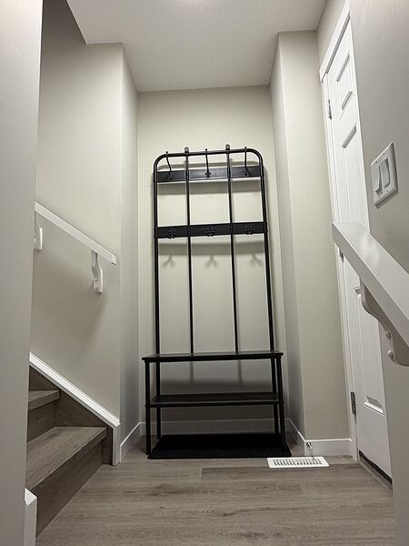 Calgary 2 bedrooms Basement for rent. Property photo: 737341-3