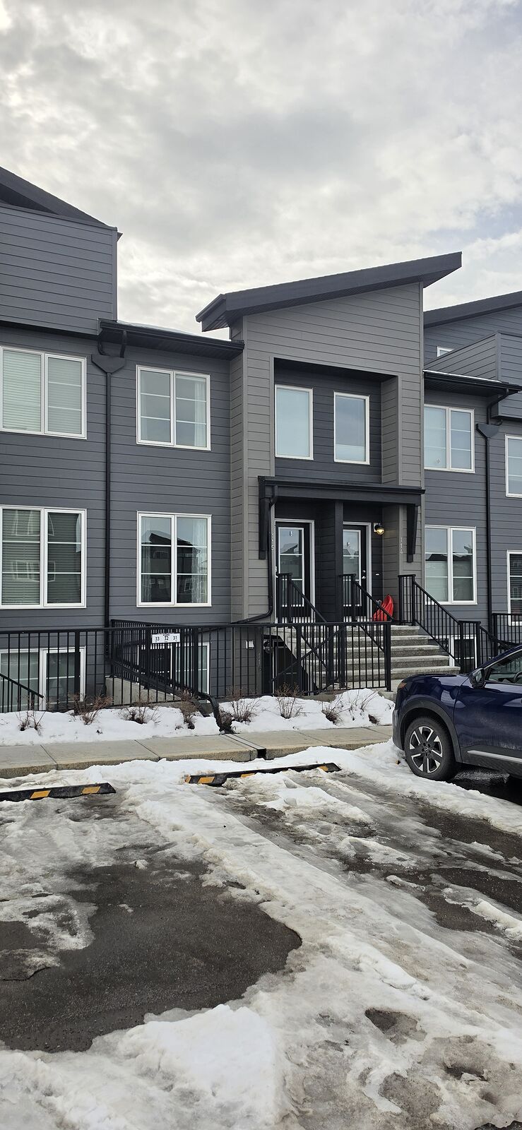 Calgary 1 bedroom Condo Unit for rent. Property photo: 737350-1