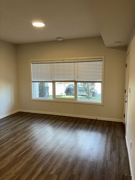 Leduc Pet Friendly Basement For Rent | BEAUTIFUL AND BRIGHT Ground