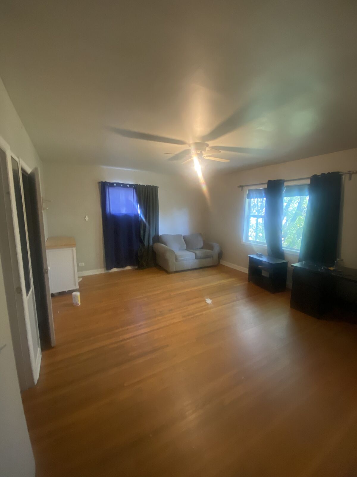 Calgary 1 bedroom Room For Rent for rent. Property photo: 737438-1