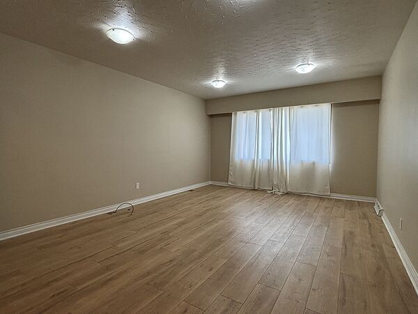 Calgary 2 bedrooms Duplex for rent. Property photo: 737440-2