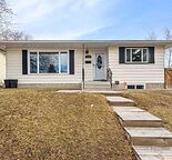 BRAND NEW 1000+ sq ft Legal 3-Bedroom Suite - Modern & Quiet