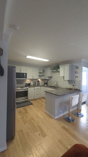 Calgary 3 bedrooms Main Floor for rent. Property photo: 737467-3
