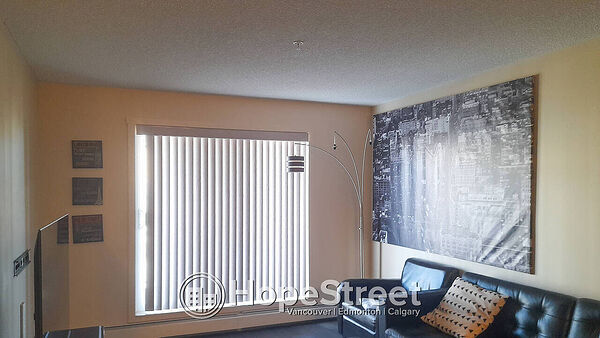 Edmonton 1 bedroom Condo Unit for rent. Property photo: 737477-3