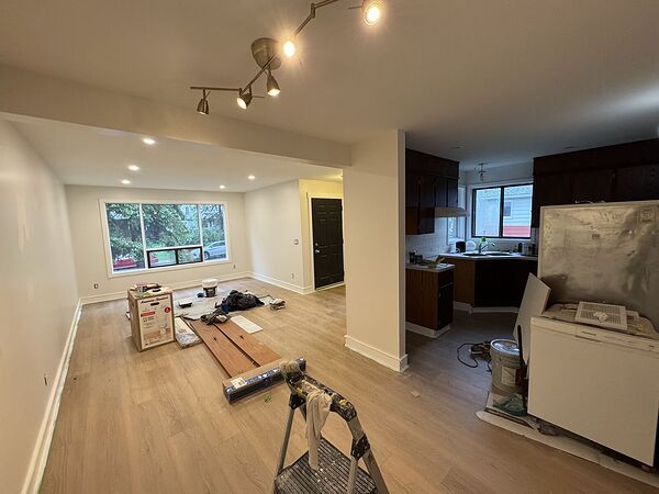 Calgary 2 bedrooms Duplex for rent. Property photo: 737502-2