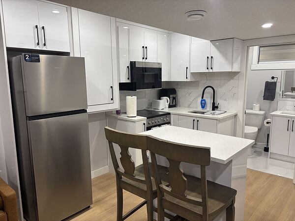 Calgary 1 bedroom Basement for rent. Property photo: 737753-2