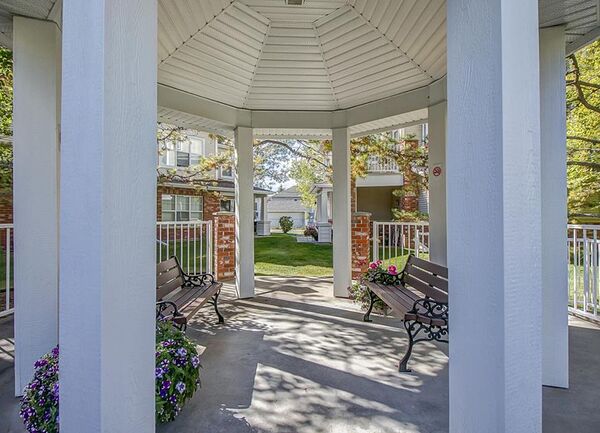 Calgary 2 bedrooms Townhouse for rent. Property photo: 737830-3