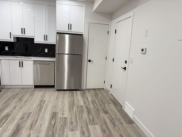 Calgary 1 bedroom Basement for rent. Property photo: 737930-2