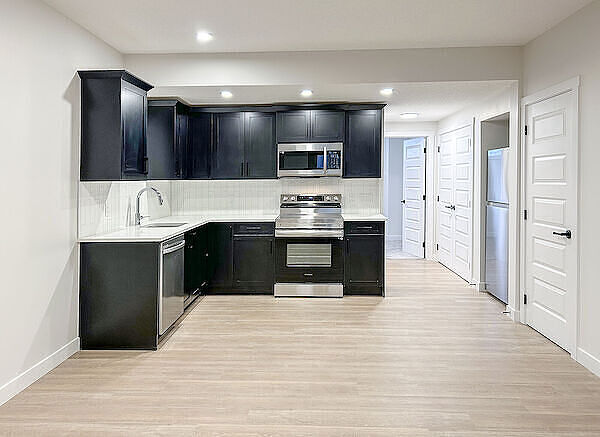 Calgary 2 bedrooms Basement for rent. Property photo: 737943-3