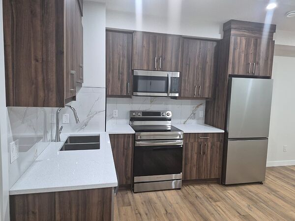 Calgary 2 bedrooms Basement for rent. Property photo: 737958-3