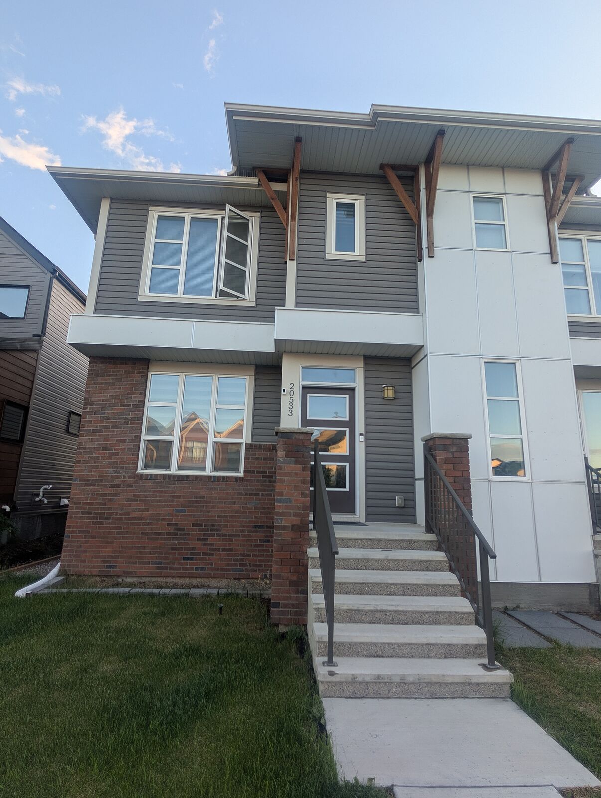 Calgary 3 bedrooms Main Floor for rent. Property photo: 737970-1