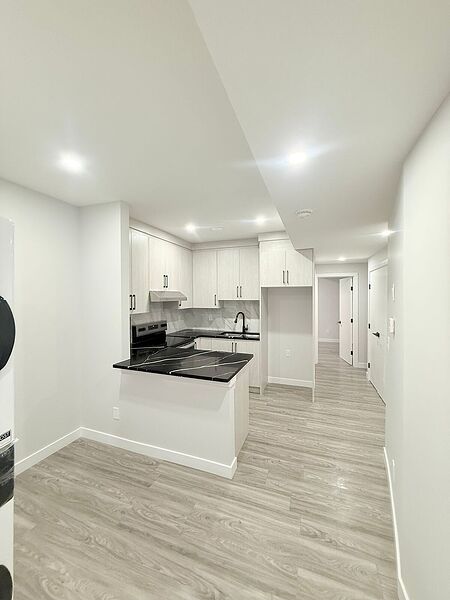 Calgary 2 bedrooms Basement for rent. Property photo: 737981-2