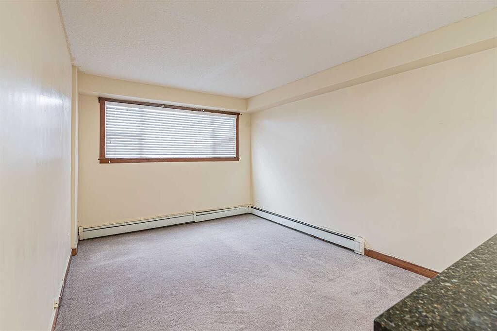 Calgary 1 bedroom Condo Unit for rent. Property photo: 737985-1