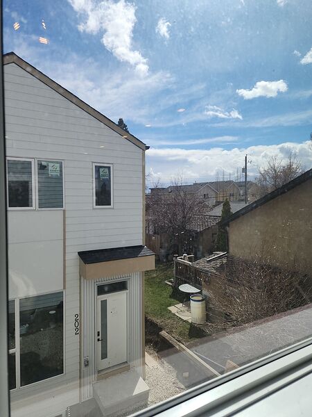 Calgary 2 bedrooms Duplex for rent. Property photo: 738172-3