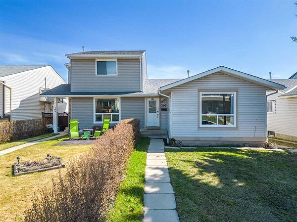 Calgary 2 bedrooms Duplex for rent. Property photo: 738298-2