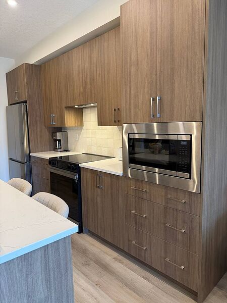 Calgary 2 bedrooms Condo Unit for rent. Property photo: 738372-2