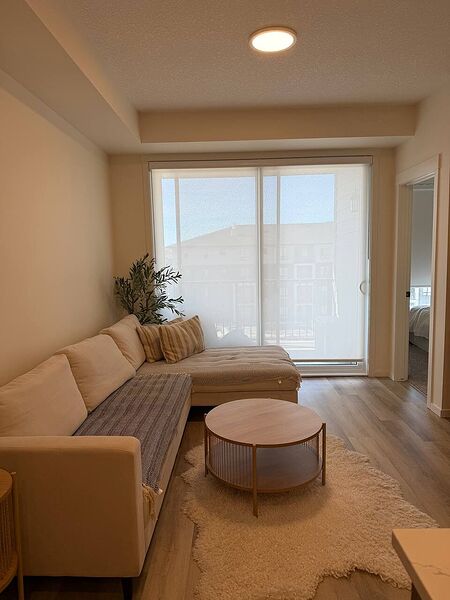 Calgary 2 bedrooms Condo Unit for rent. Property photo: 738372-3