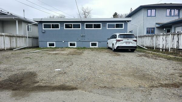 Calgary 2 bedrooms Duplex for rent. Property photo: 738670-3