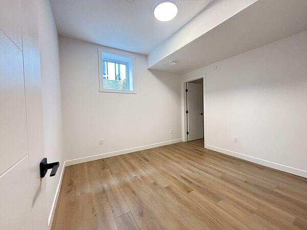 Calgary 1 bedroom Basement for rent. Property photo: 738857-3