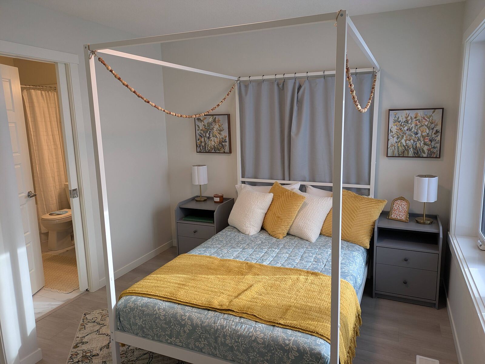 Calgary 2 bedrooms Townhouse for rent. Property photo: 738882-1