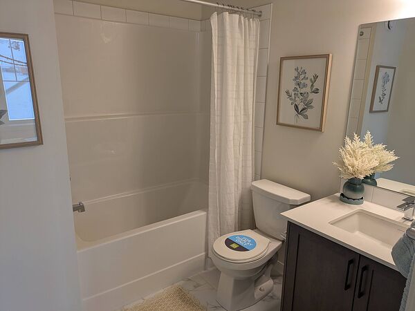 Calgary 2 bedrooms Townhouse for rent. Property photo: 738882-3